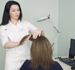 Диагностика волос у женщин